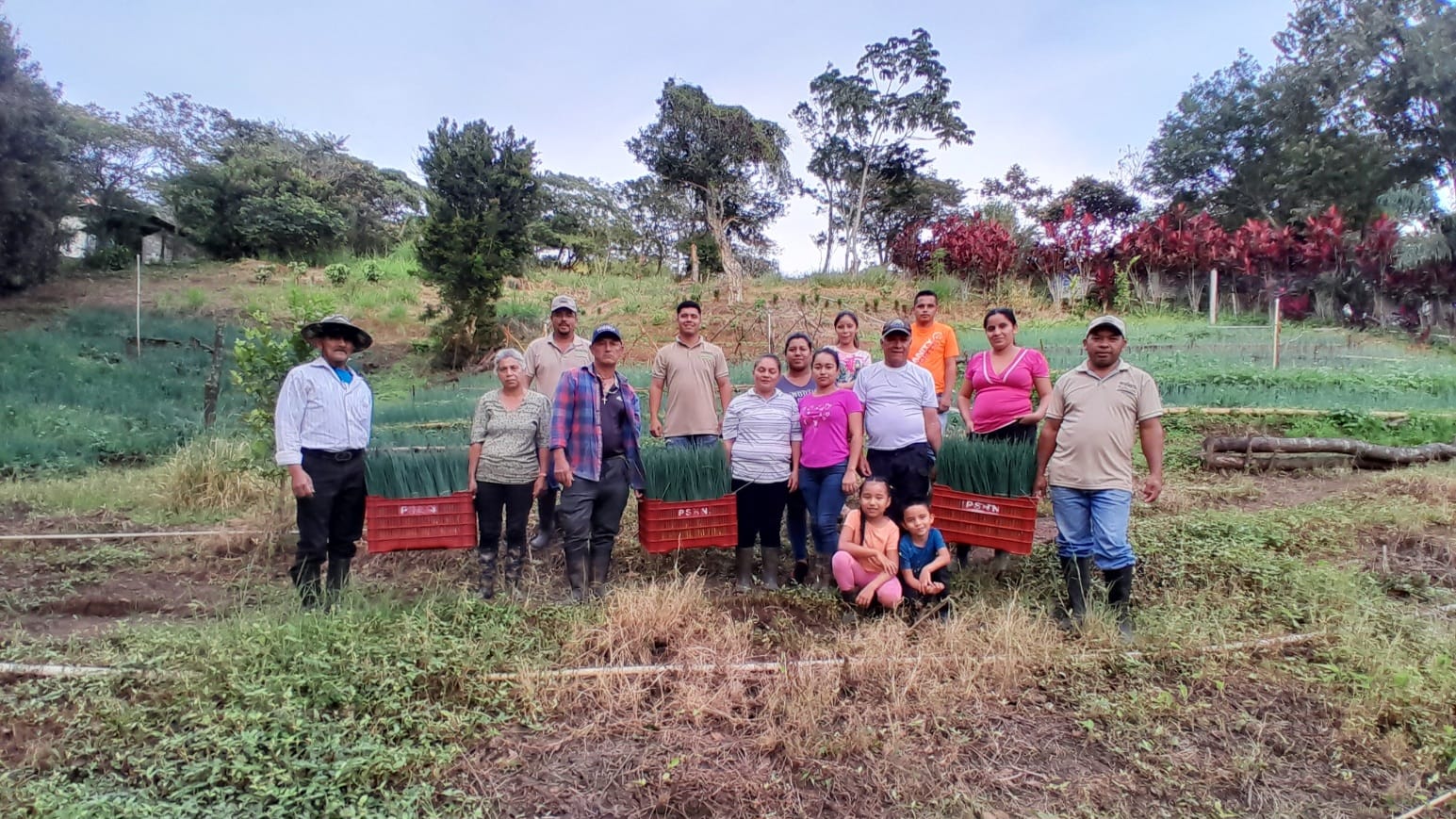 Modelo Productivo: Granjas Familiares, Granjas Comunitarias, Huerto  Familiar, Huerto Escolar